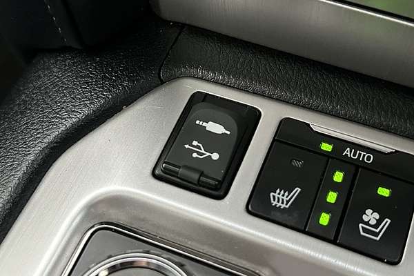 2019 Toyota Landcruiser Sahara VDJ200R