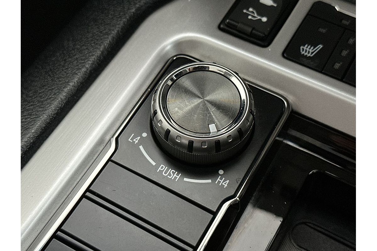 2019 Toyota Landcruiser Sahara VDJ200R