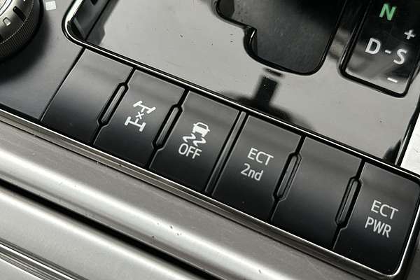 2019 Toyota Landcruiser Sahara VDJ200R