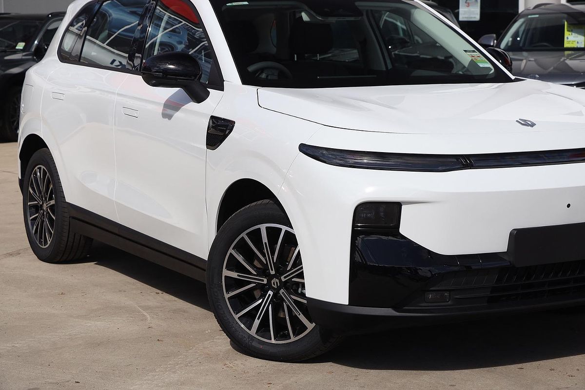 2025 Leapmotor B10 Style A12