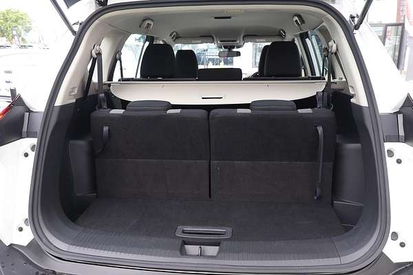 2024 Nissan X-TRAIL ST T33