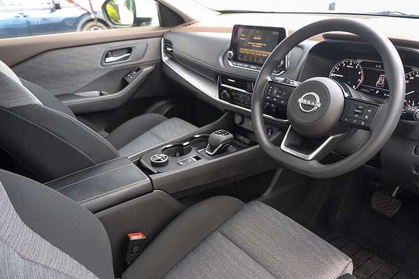 2024 Nissan X-TRAIL ST T33