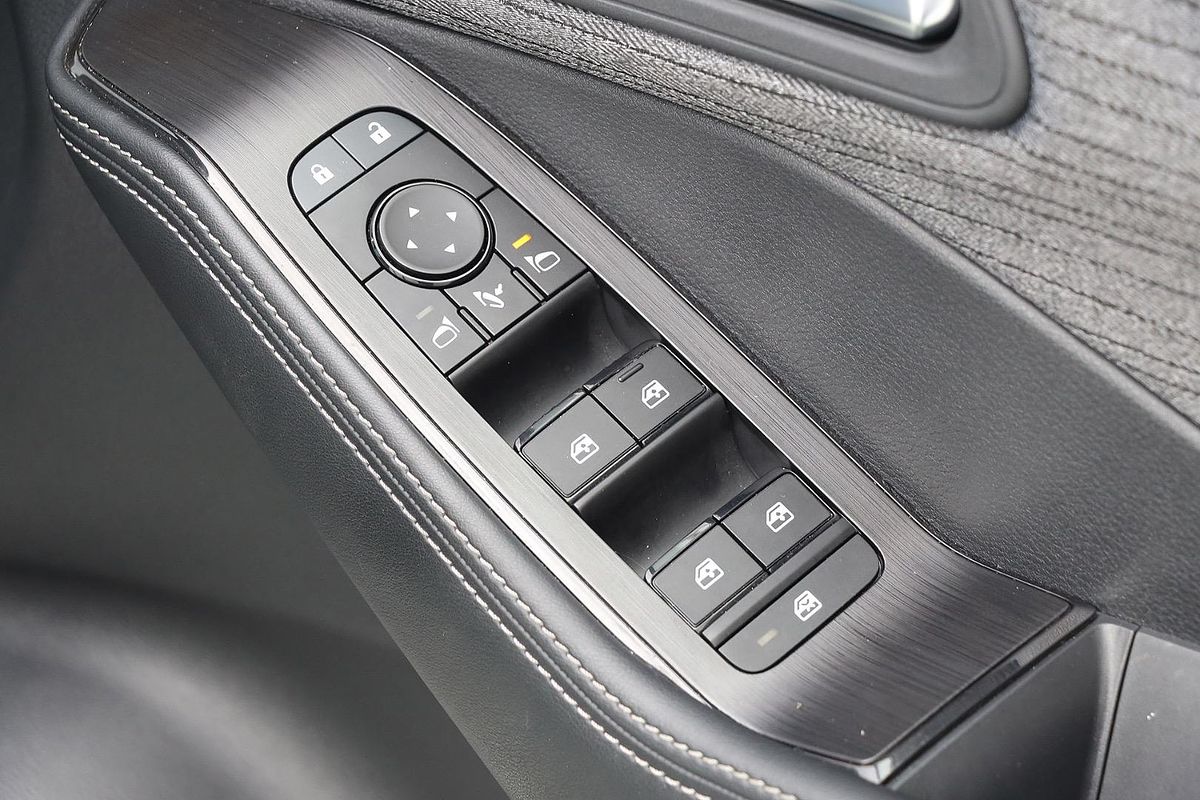 2024 Nissan X-TRAIL ST T33