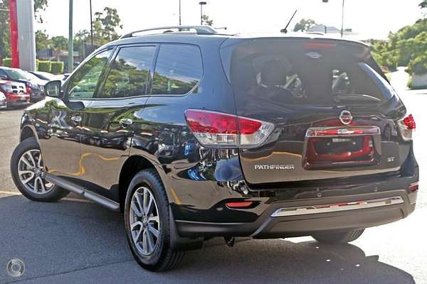 2014 Nissan Pathfinder ST R52