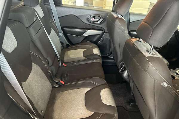 2018 Jeep Cherokee Sport KL