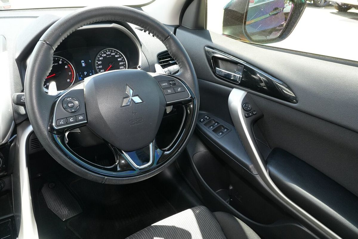 2023 Mitsubishi Eclipse Cross LS YB