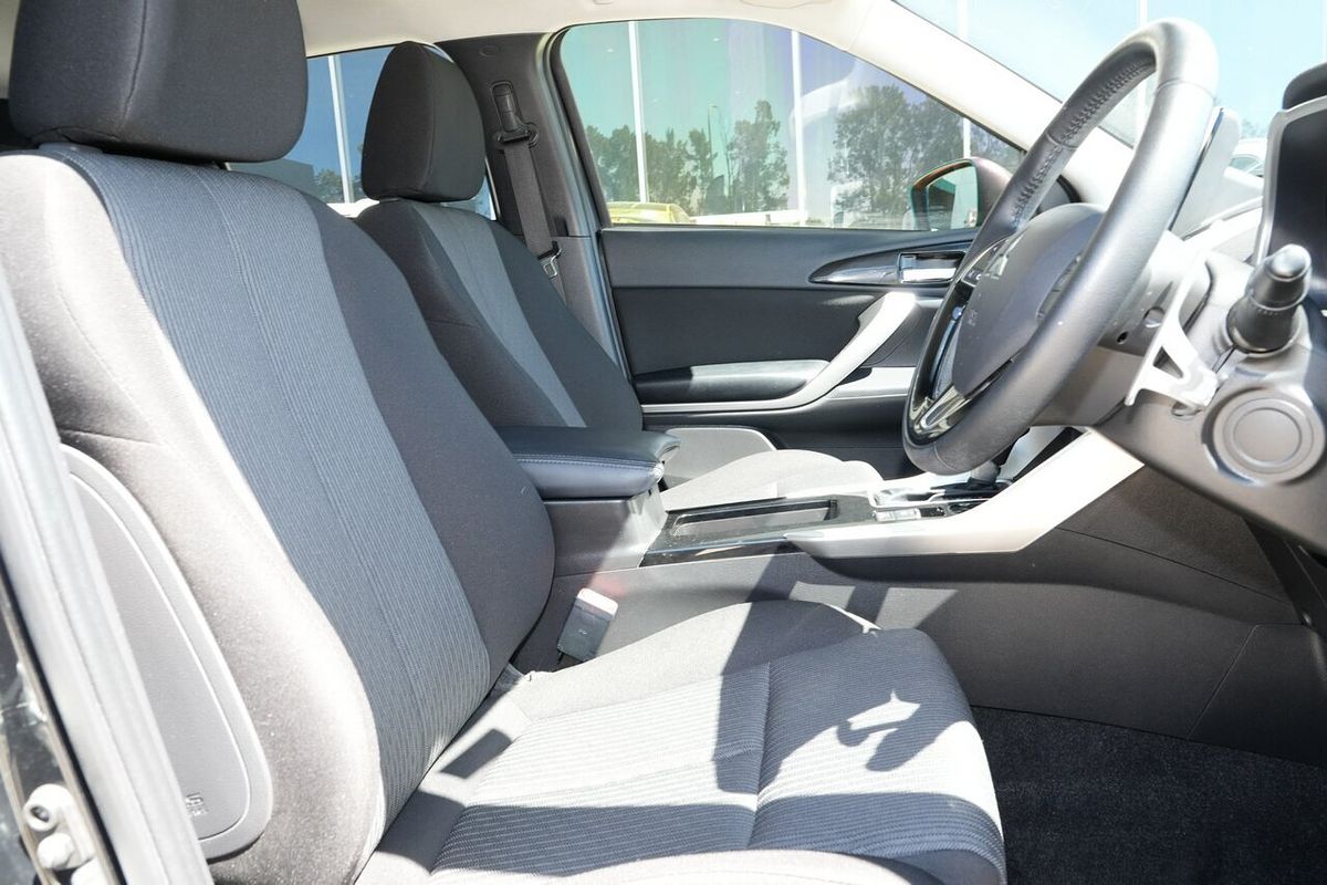 2023 Mitsubishi Eclipse Cross LS YB