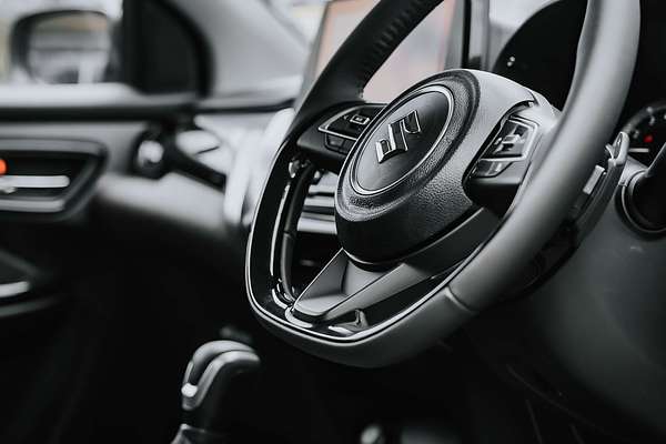 2025 Suzuki Fronx Hybrid GLX KW