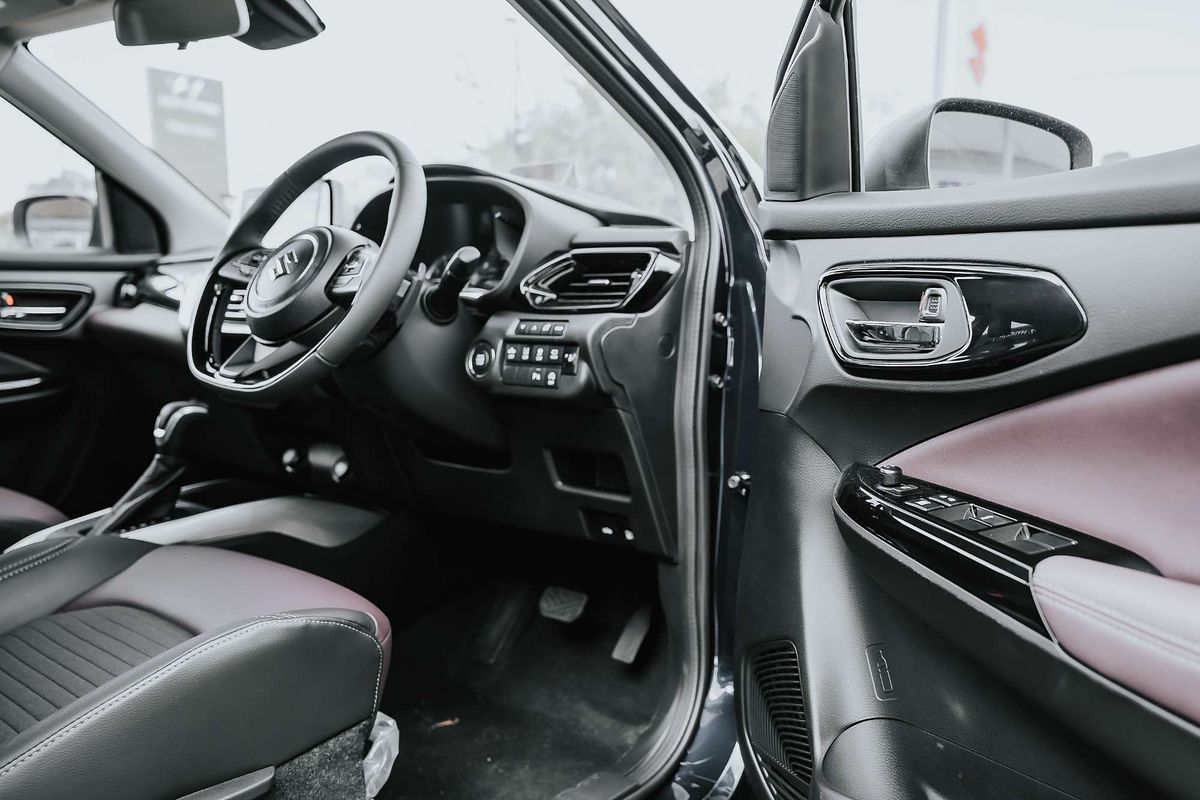 2025 Suzuki Fronx Hybrid GLX KW