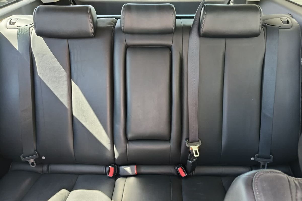 2011 Mazda CX-7 Luxury Sports ER Series 2