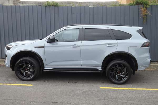 2025 Isuzu MU-X X-TERRAIN