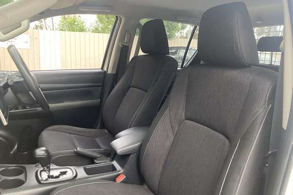 2017 Toyota Hilux SR GUN126R 4X4