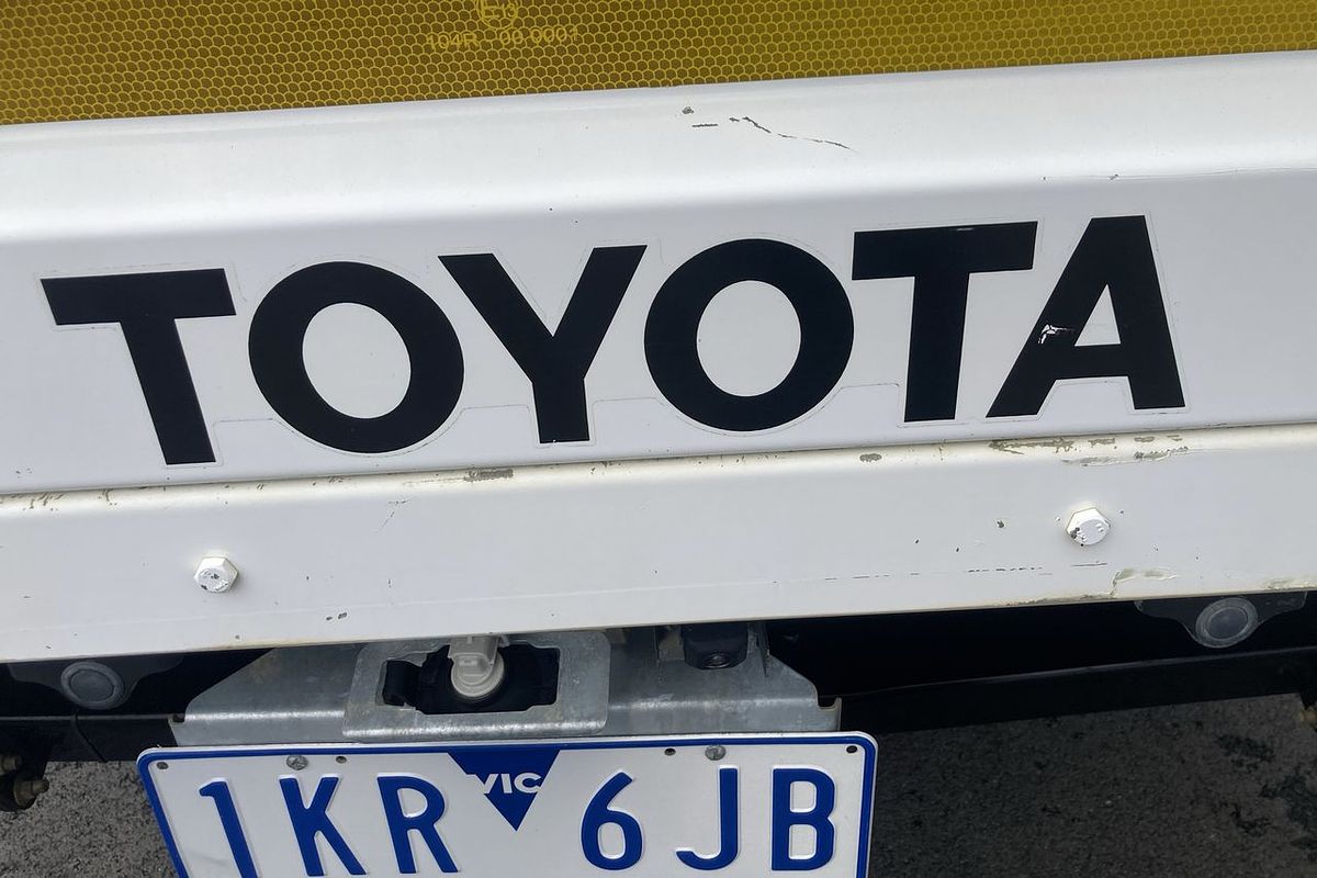 2017 Toyota Hilux SR GUN126R 4X4