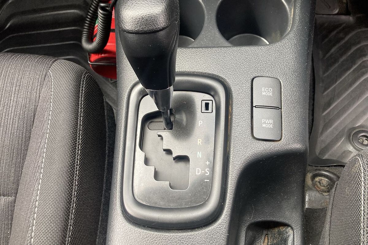 2017 Toyota Hilux SR GUN126R 4X4