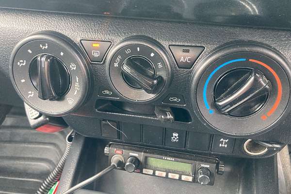 2017 Toyota Hilux SR GUN126R 4X4