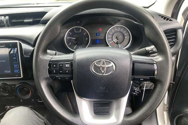 2017 Toyota Hilux SR GUN126R 4X4
