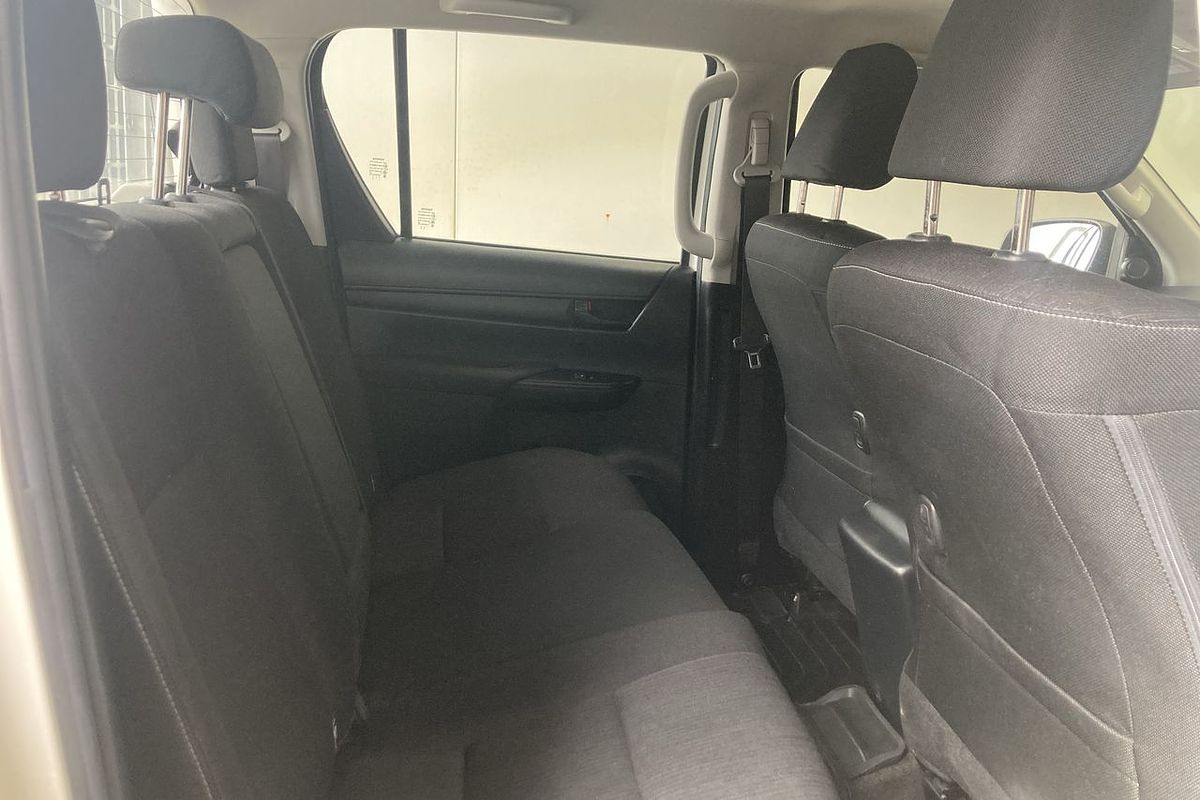 2017 Toyota Hilux SR GUN126R 4X4