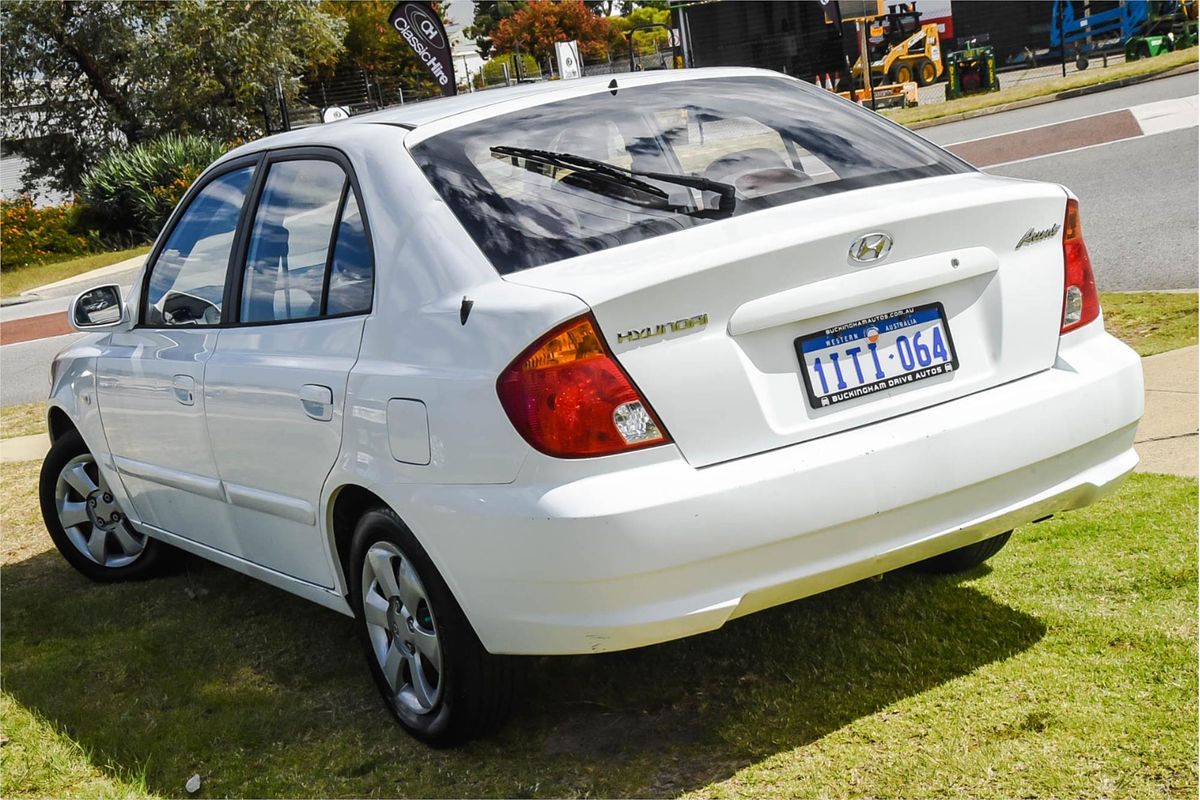 2004 Hyundai Accent GL LC