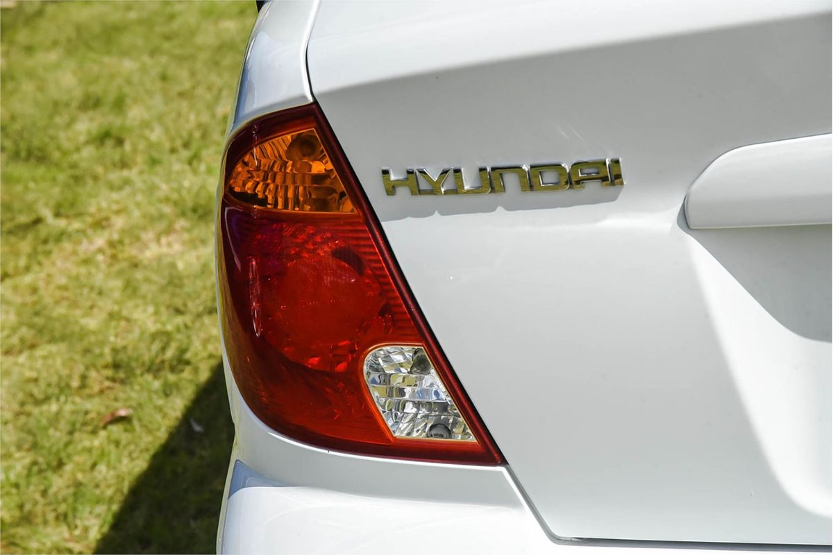 2004 Hyundai Accent GL LC