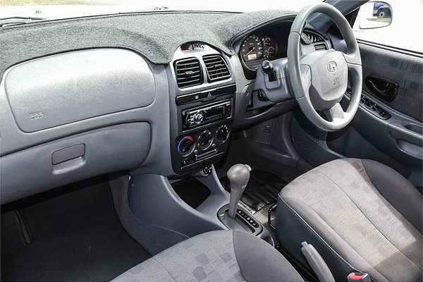 2004 Hyundai Accent GL LC