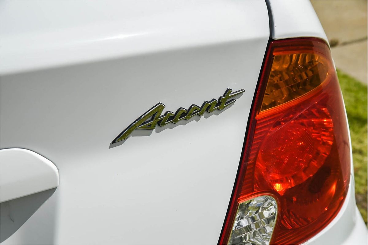 2004 Hyundai Accent GL LC