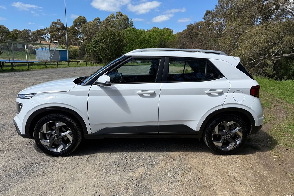 2020 Hyundai Venue Active QX