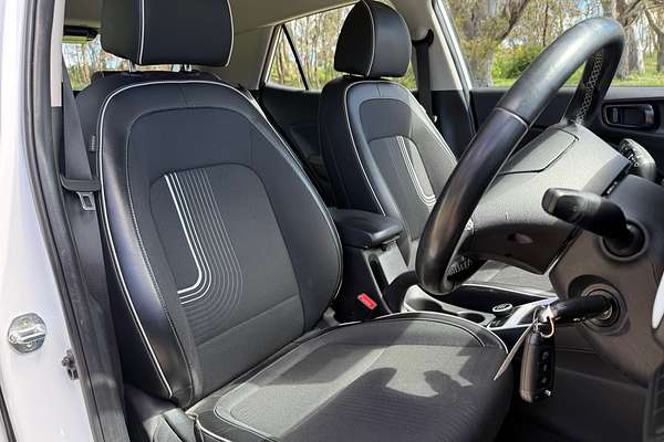 2020 Hyundai Venue Active QX