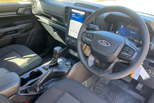 2025 Ford Ranger XL 4X4 2.0L