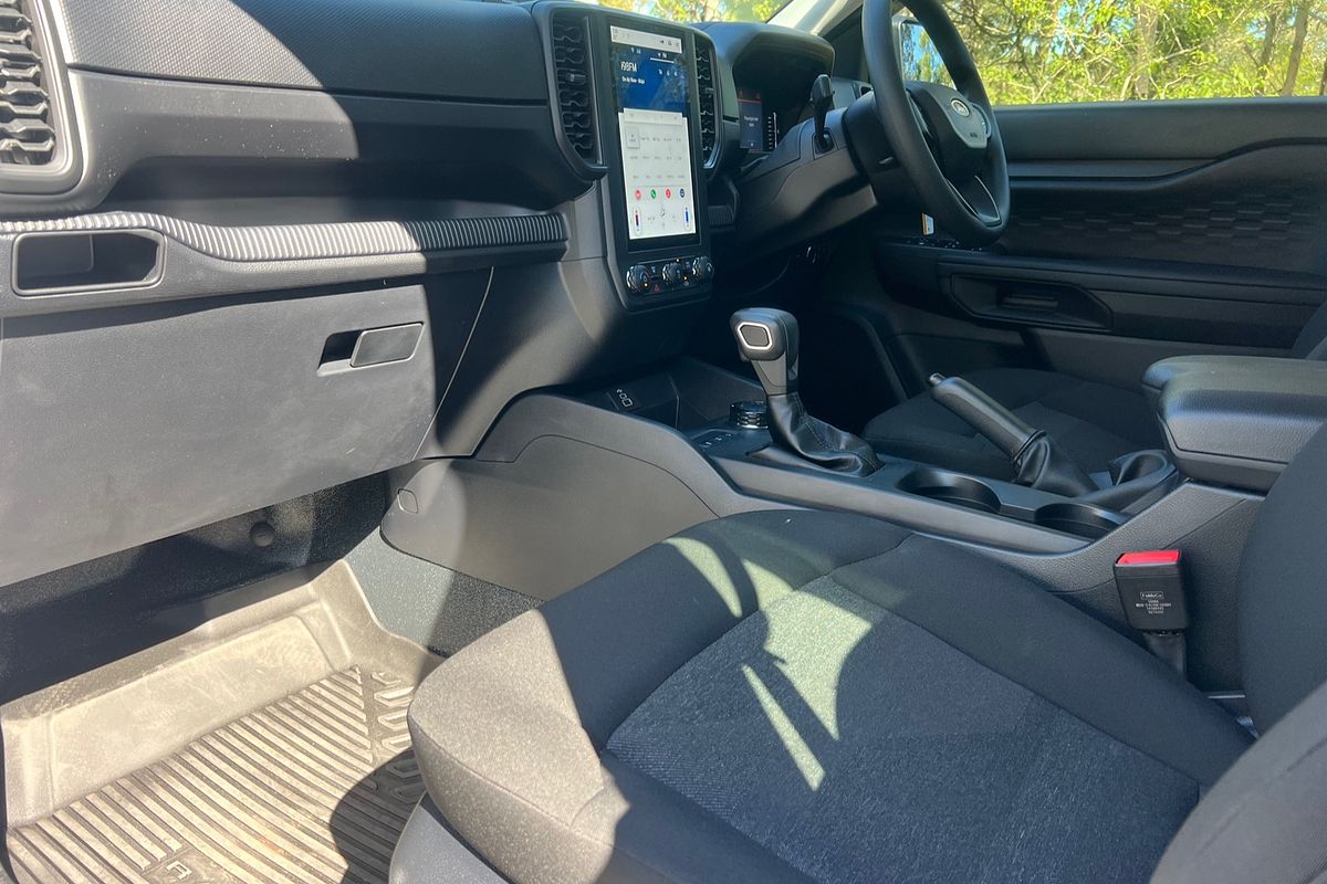 2025 Ford Ranger XL 4X4 2.0L