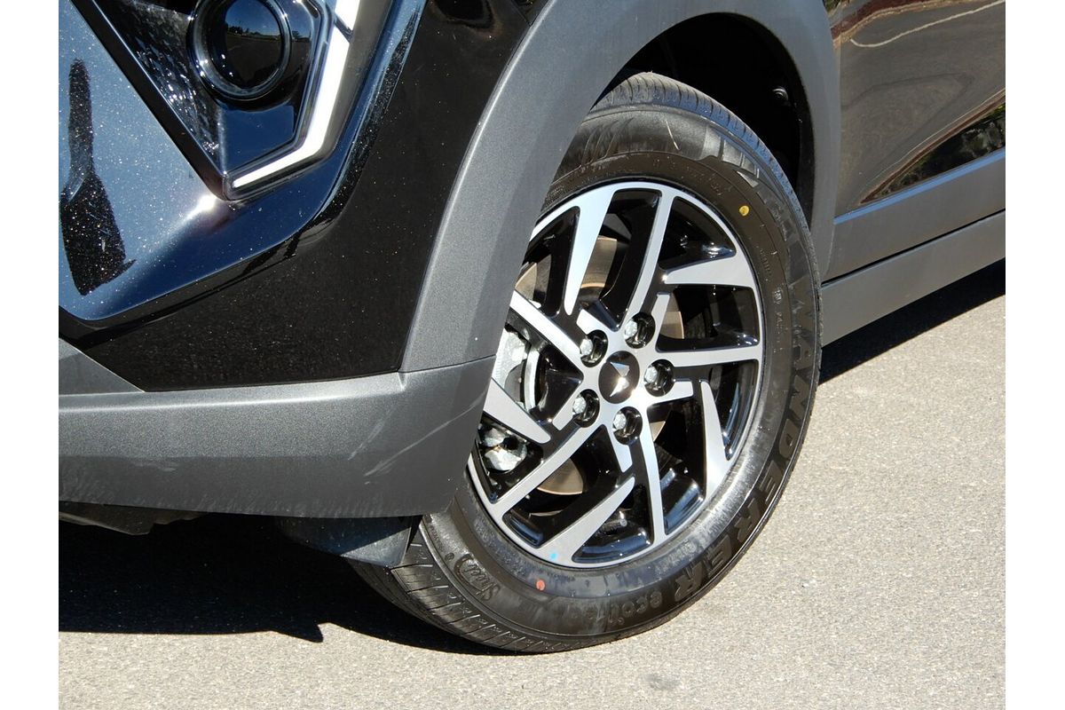 2025 Mahindra XUV 3XO AX5L