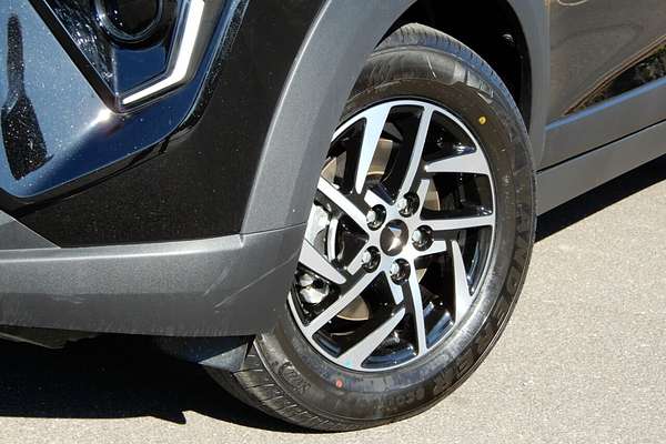 2025 Mahindra XUV 3XO AX5L