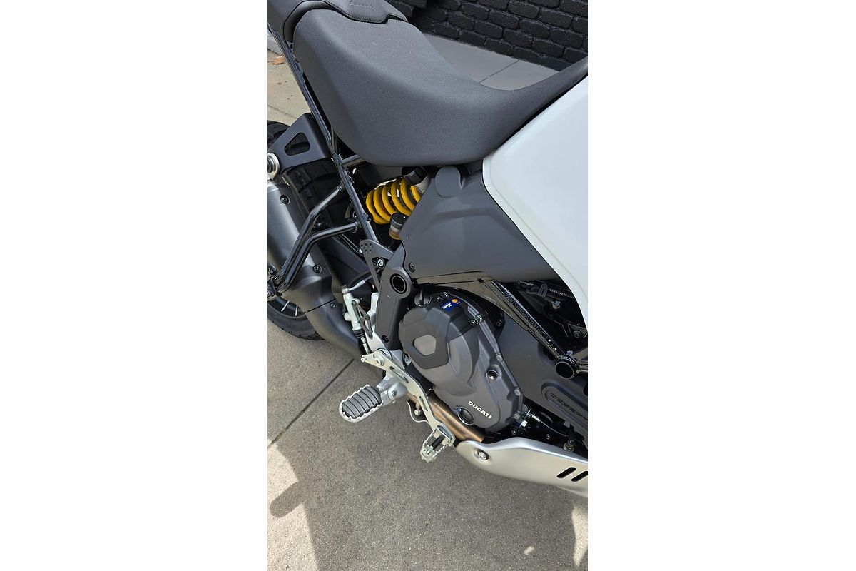 2025 Ducati Desert X Desert X