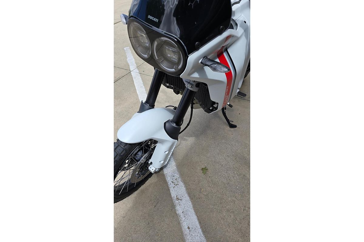 2025 Ducati Desert X Desert X