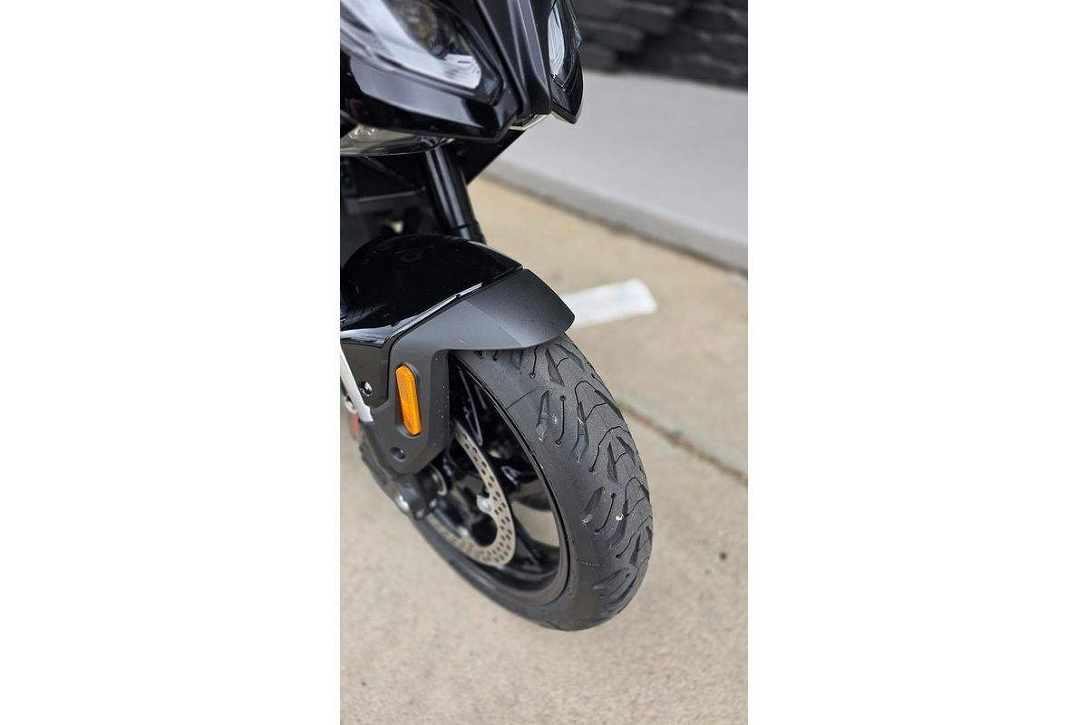 2025 BMW R 1300 RS Triple Black R 1300