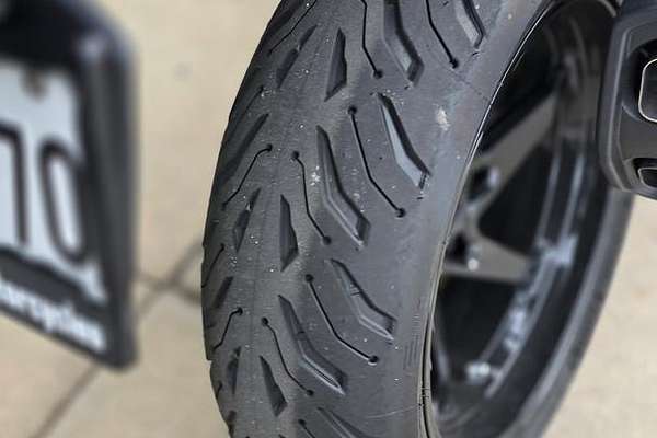 2025 BMW R 1300 RS Triple Black R 1300