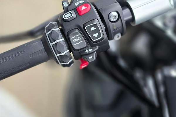 2025 BMW R 1300 RS Triple Black R 1300