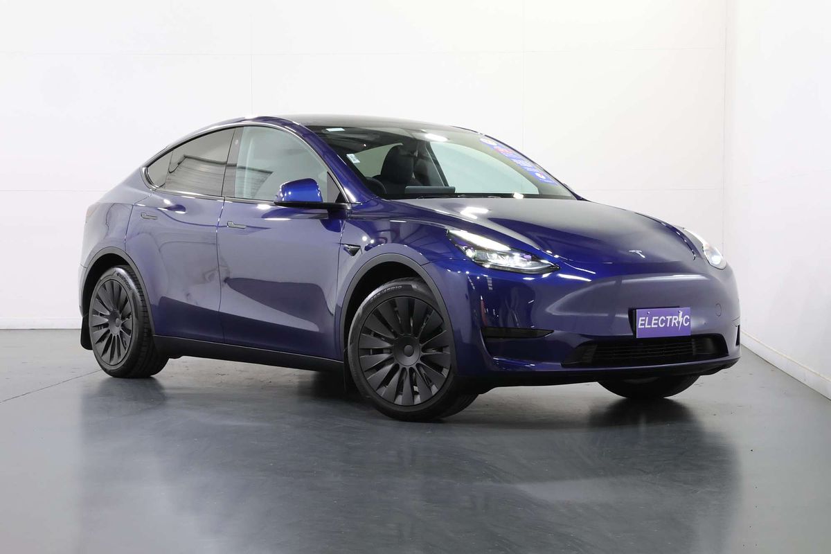 2022 Tesla Model Y Rear-Wheel Drive