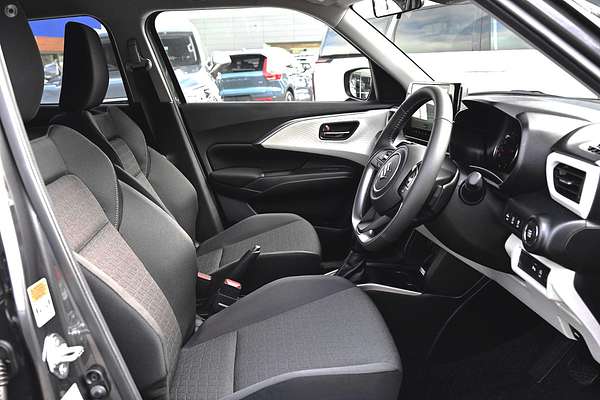 2025 Suzuki Swift Hybrid GLX UZ