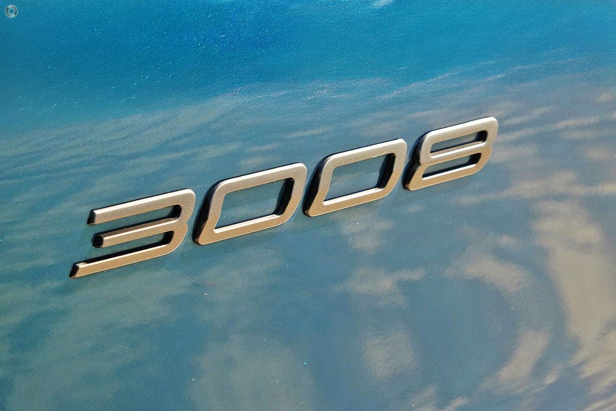 2025 Peugeot 3008 Allure Hybrid P64