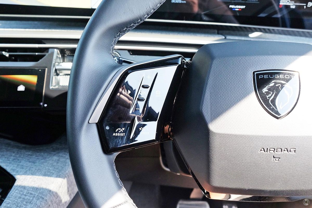 2025 Peugeot 3008 Allure Hybrid P64