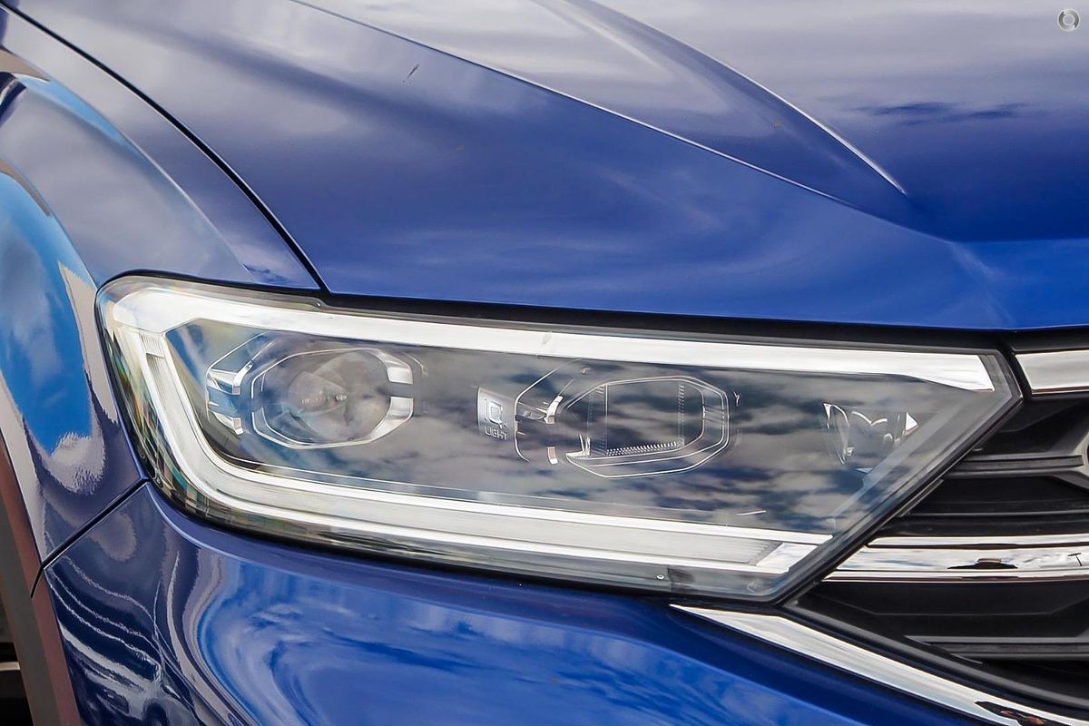 2025 Volkswagen T-Roc 140TSI R-Line D11