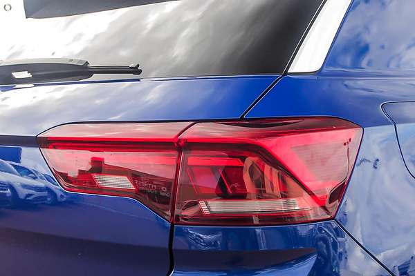 2025 Volkswagen T-Roc 140TSI R-Line D11