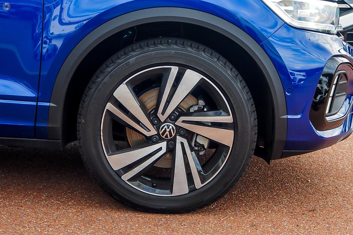 2025 Volkswagen T-Roc 140TSI R-Line D11