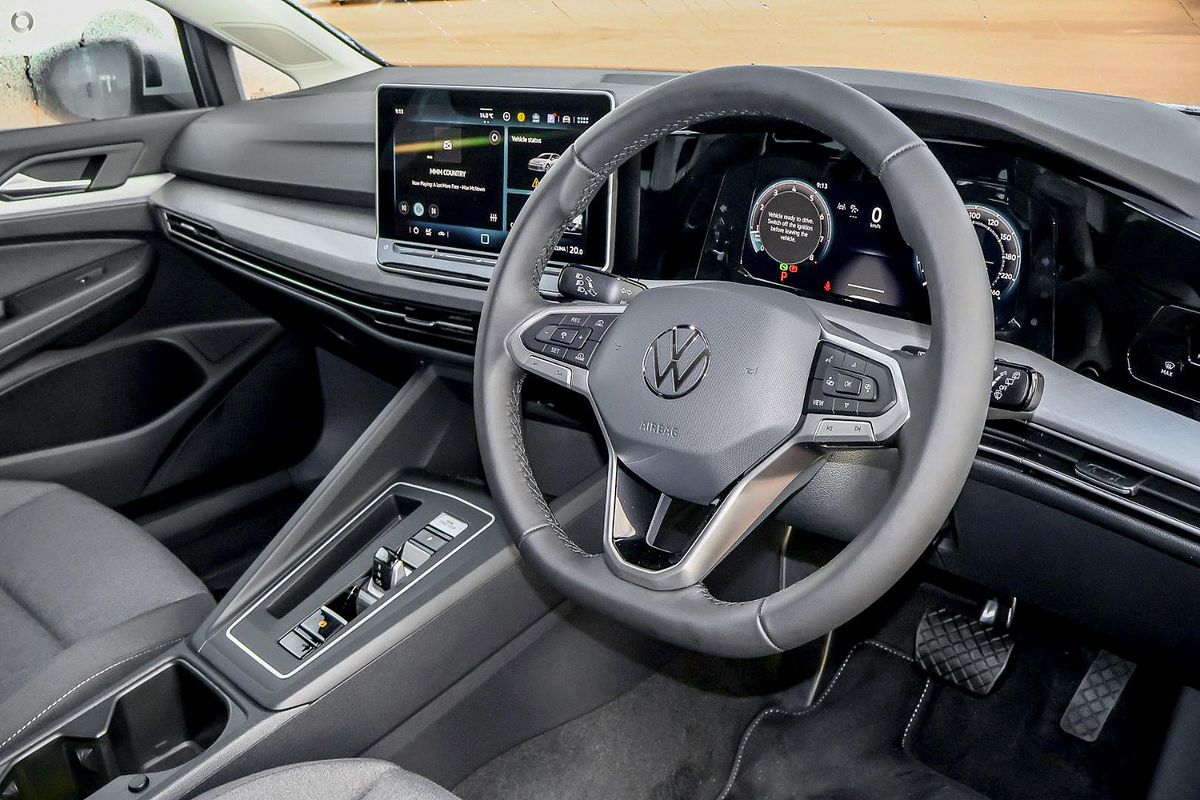 2025 Volkswagen Golf 110TSI Life 8.5