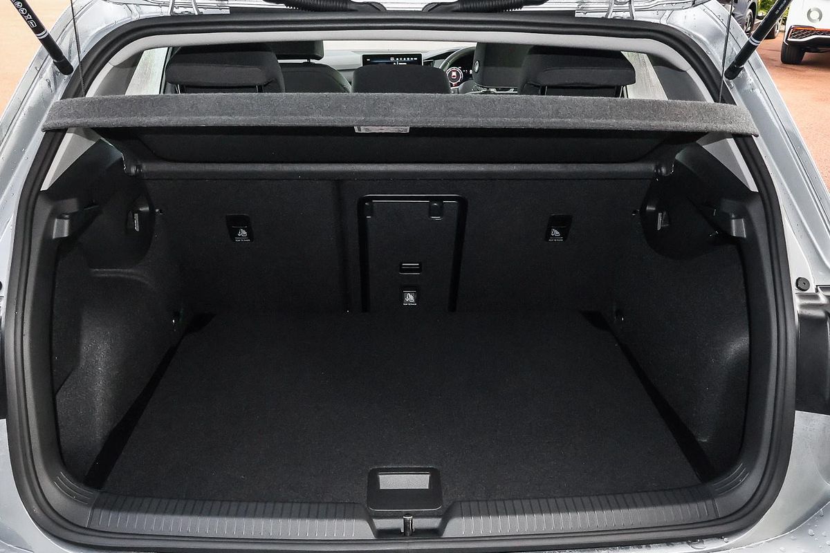 2025 Volkswagen Golf 110TSI Life 8.5