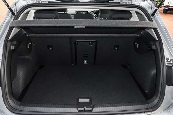 2025 Volkswagen Golf 110TSI Life 8.5