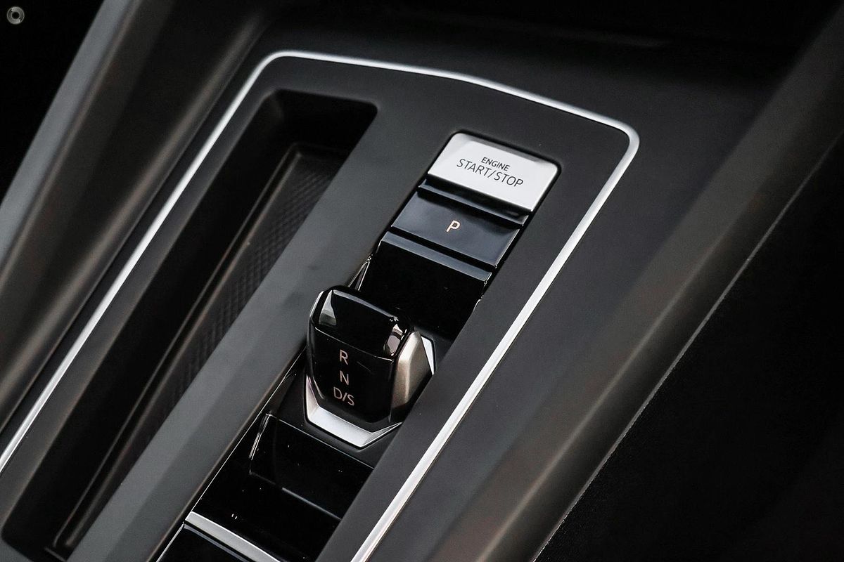 2025 Volkswagen Golf 110TSI Life 8.5