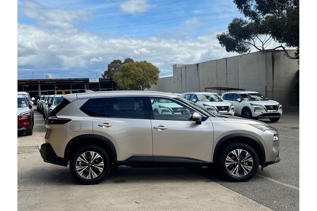 2025 Nissan X-TRAIL ST-L T33