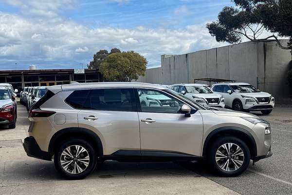 2025 Nissan X-TRAIL ST-L T33