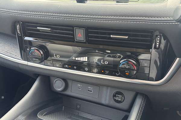 2025 Nissan X-TRAIL ST-L T33